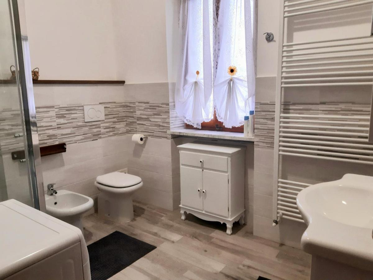 Grazioso Bilocale Merlino, Luminoso Con Vista Santuario, Wifi Giaveno Ngoại thất bức ảnh