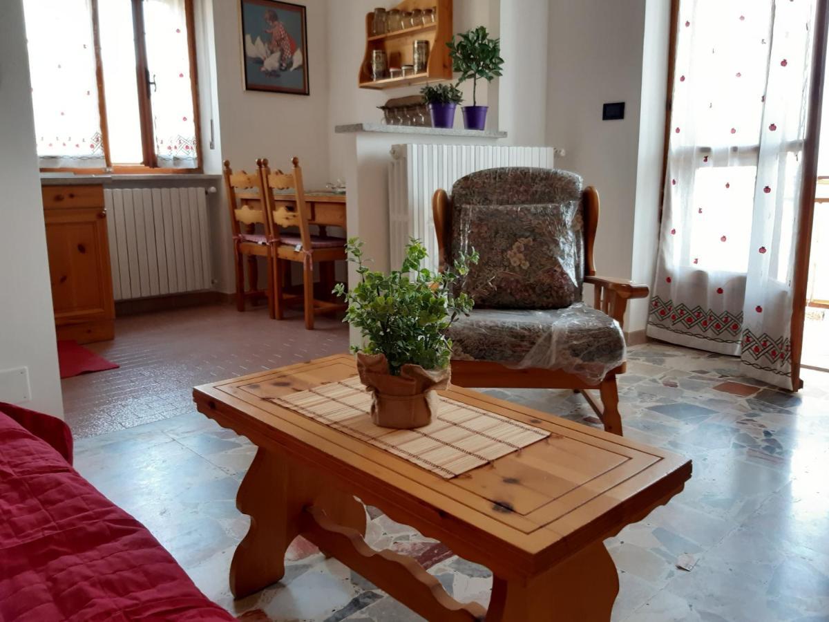 Grazioso Bilocale Merlino, Luminoso Con Vista Santuario, Wifi Giaveno Ngoại thất bức ảnh