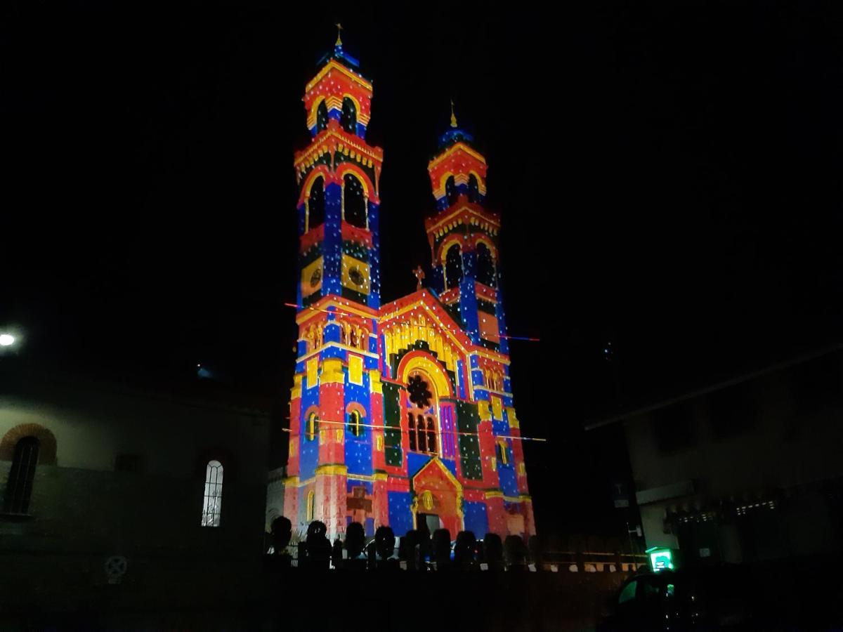 Grazioso Bilocale Merlino, Luminoso Con Vista Santuario, Wifi Giaveno Ngoại thất bức ảnh